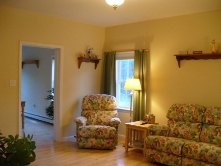 53 Precinct Street Middleboro, MA 02346 - Photo 10 of 39