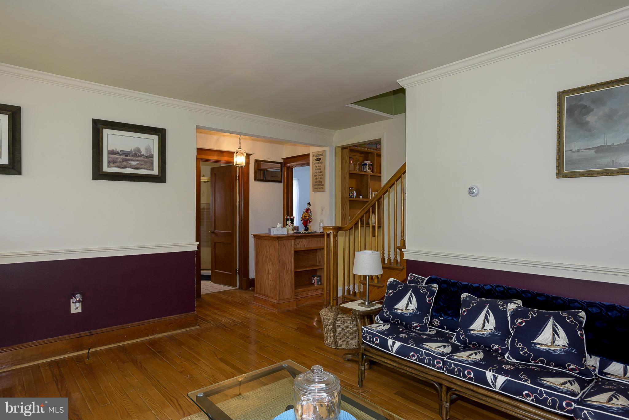 636 Deale Road Deale, MD 20751 - Photo 5 of 30 a living room with furniture