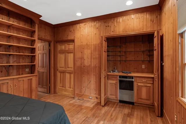 $7,500,000 | 660 North Broadway, Saratoga Springs, NY 12866