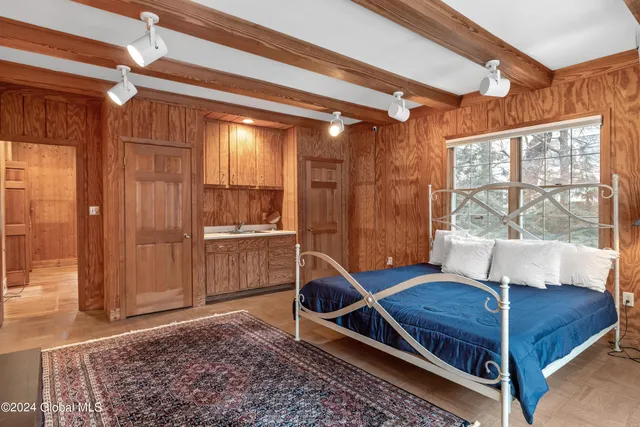 $7,500,000 | 660 North Broadway, Saratoga Springs, NY 12866