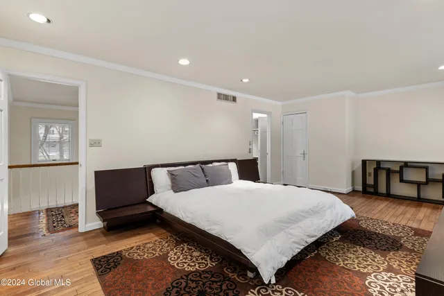 $7,500,000 | 660 North Broadway, Saratoga Springs, NY 12866