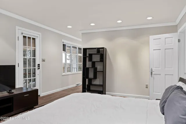 $7,500,000 | 660 North Broadway, Saratoga Springs, NY 12866