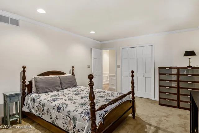 $7,500,000 | 660 North Broadway, Saratoga Springs, NY 12866