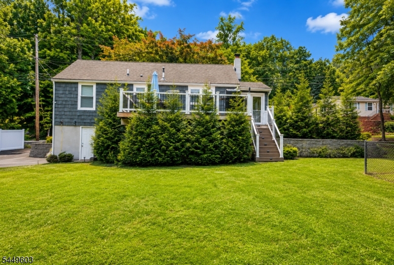 18 Tamarack Road Andover, NJ 07821 - Photo 4 of 43 Gallery Image 4