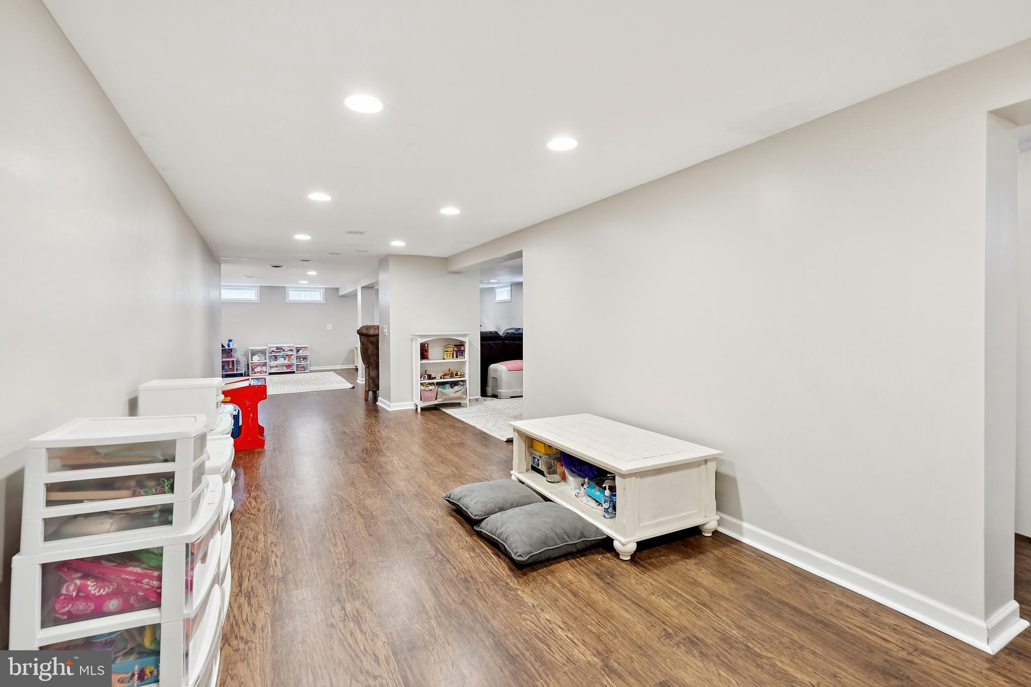 520 Rutgers Avenue Burlington, NJ 08016 - Photo 21 of 29 a living room with furniture and a wooden floor