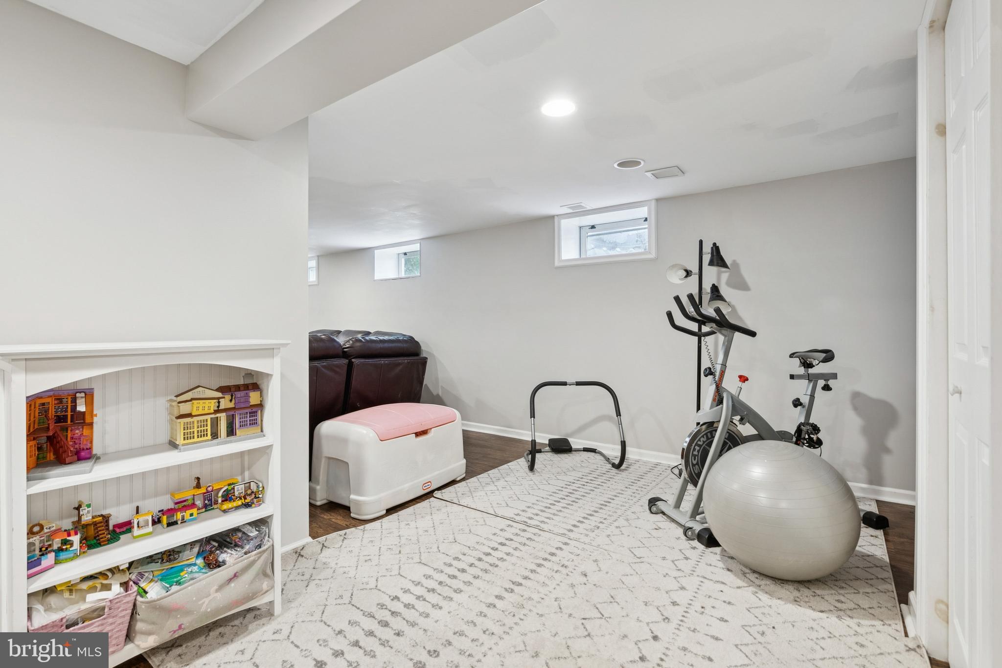 520 Rutgers Avenue Burlington, NJ 08016 - Photo 23 of 29 a bedroom with furniture and a wooden floor