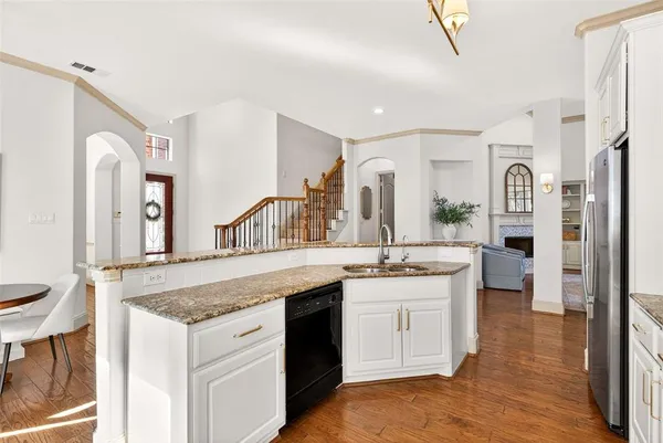 $644,000 | 1020 Crystal Falls Drive, Prosper, TX 75078