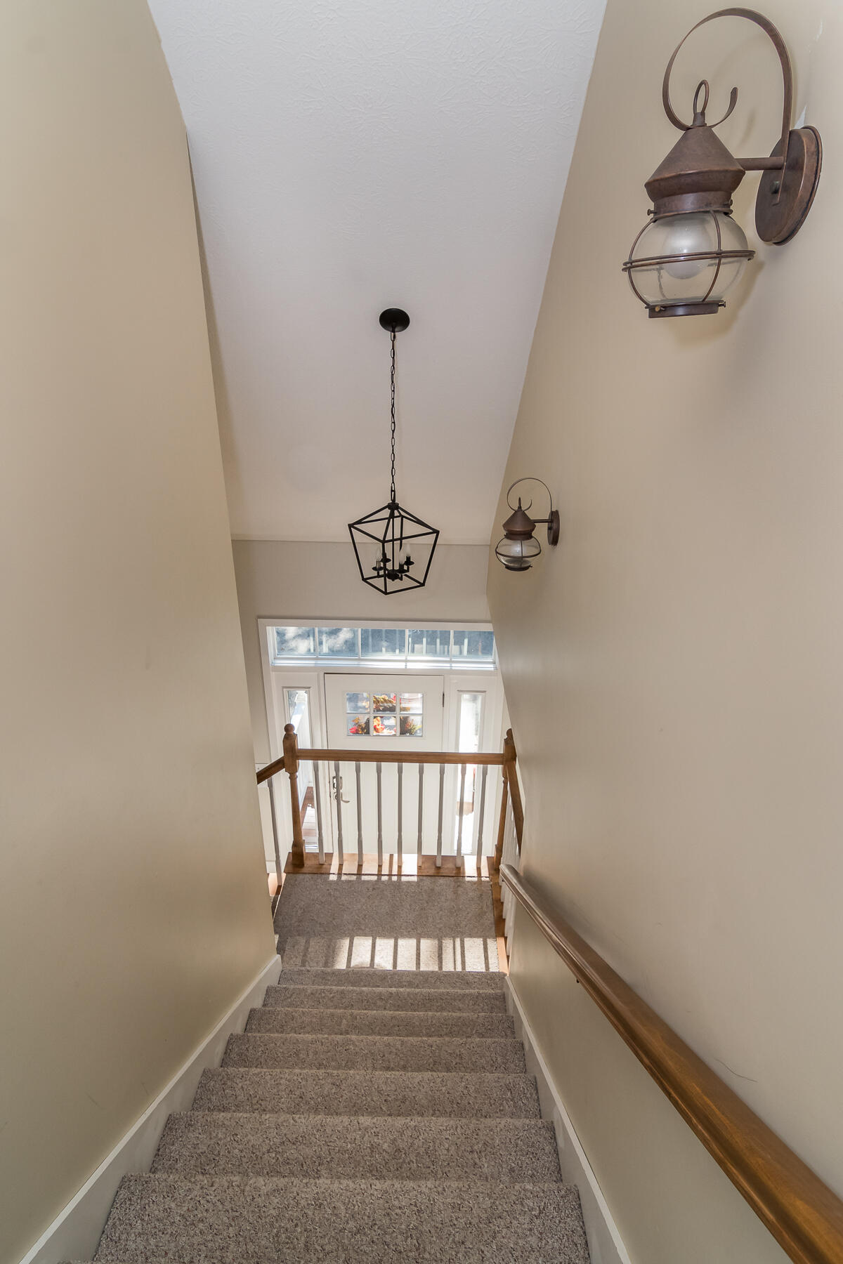 5 Windmill Road Buzzards Bay, MA 02532 - Photo 17 of 53 Staircase