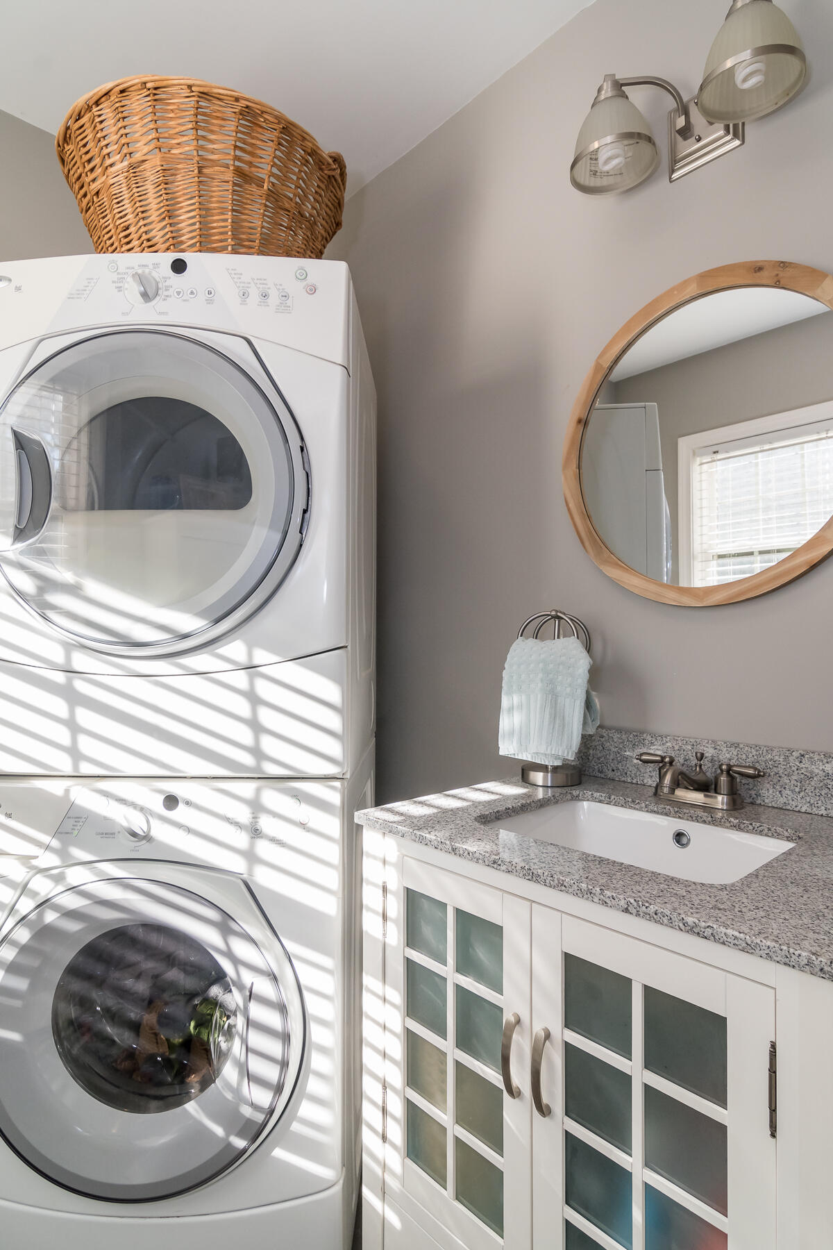 5 Windmill Road Buzzards Bay, MA 02532 - Photo 28 of 53 Inlaw half bath