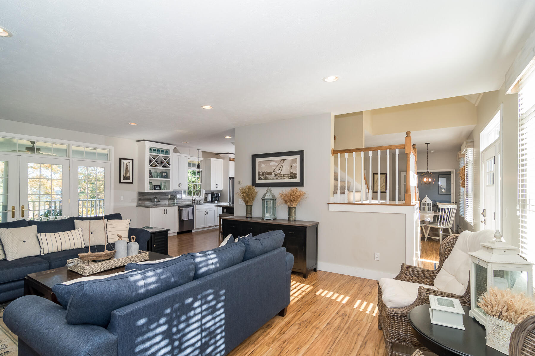5 Windmill Road Buzzards Bay, MA 02532 - Photo 4 of 53 Living Room