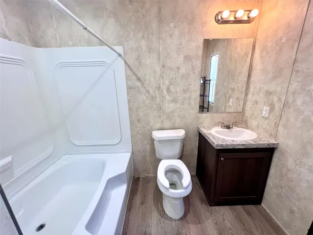 $1,500 | 9111 Puritan Way, Rosharon, TX 77583