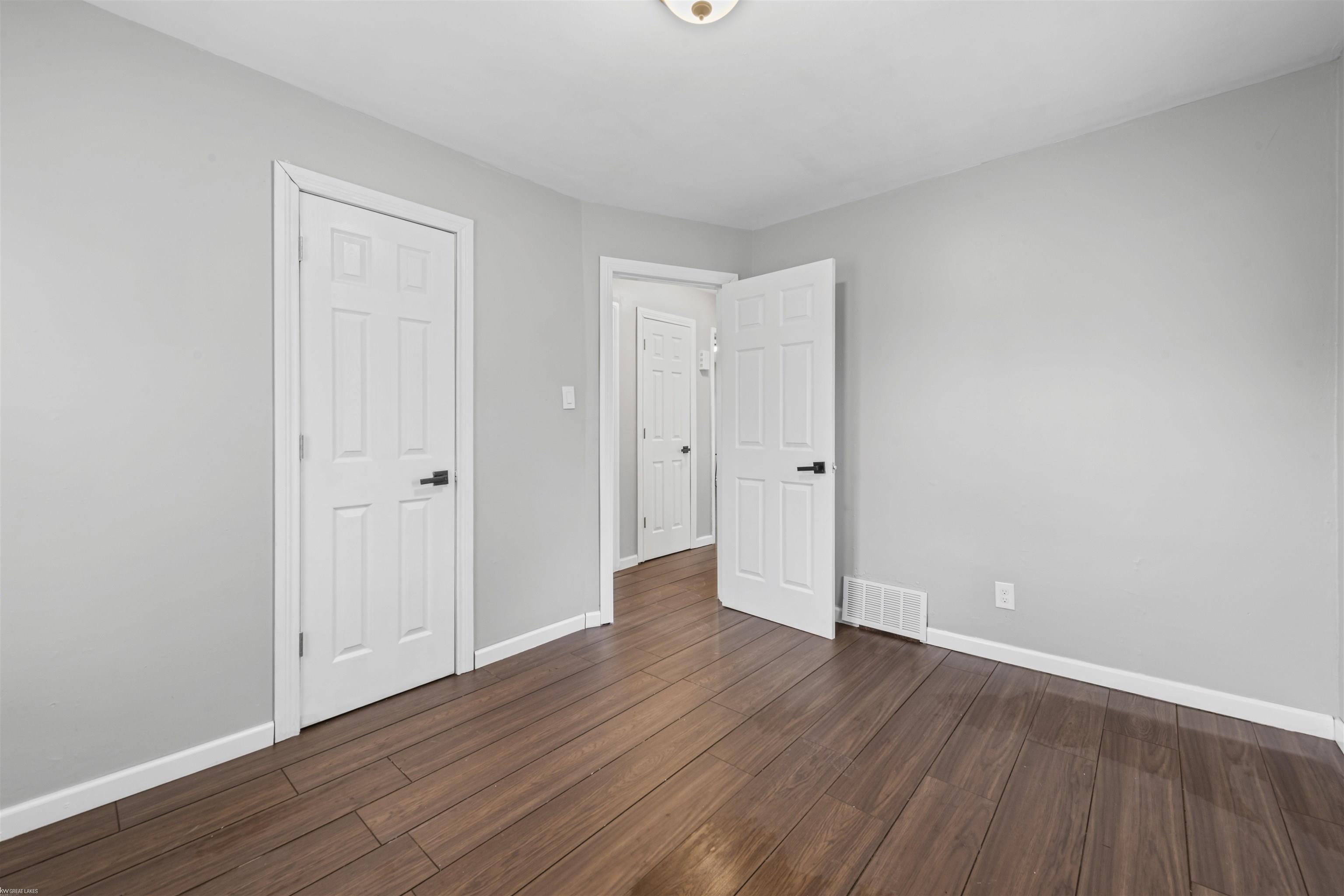 14804 Burt Road Detroit, MI 48223 - Photo 6 of 8