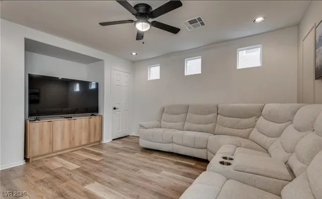 $339,500 | 7633 Tender Tassels Street, Las Vegas, NV 89149