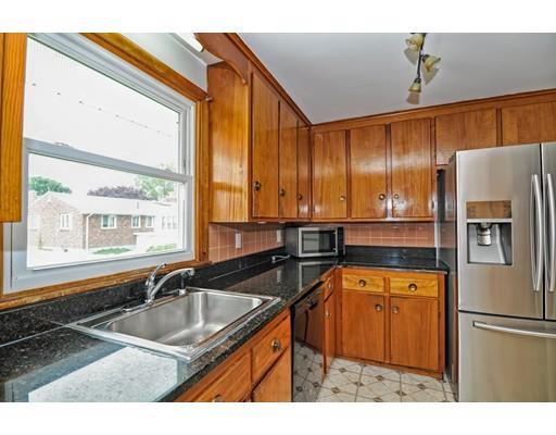 76 Jensen Road Watertown, MA 02472 - Photo 3 of 12 Gallery Image 3