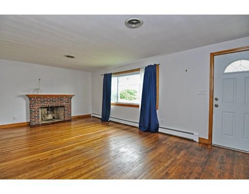 76 Jensen Road Watertown, MA 02472 - Photo 5 of 12 Gallery Image 5