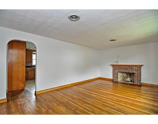 76 Jensen Road Watertown, MA 02472 - Photo 6 of 12 Gallery Image 6
