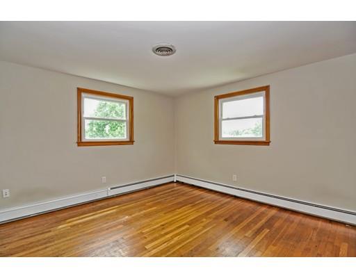 76 Jensen Road Watertown, MA 02472 - Photo 7 of 12 Gallery Image 7