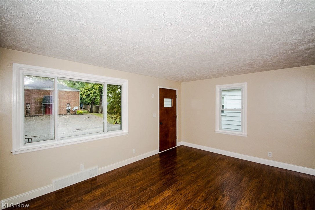 1812 Ferndale Road Northwest Canton, OH 44709 - Photo 17 of 27 Gallery Image 17