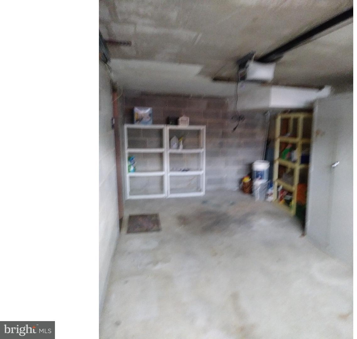 3201 Rhett Road Philadelphia, PA 19154 - Photo 14 of 14 Garage