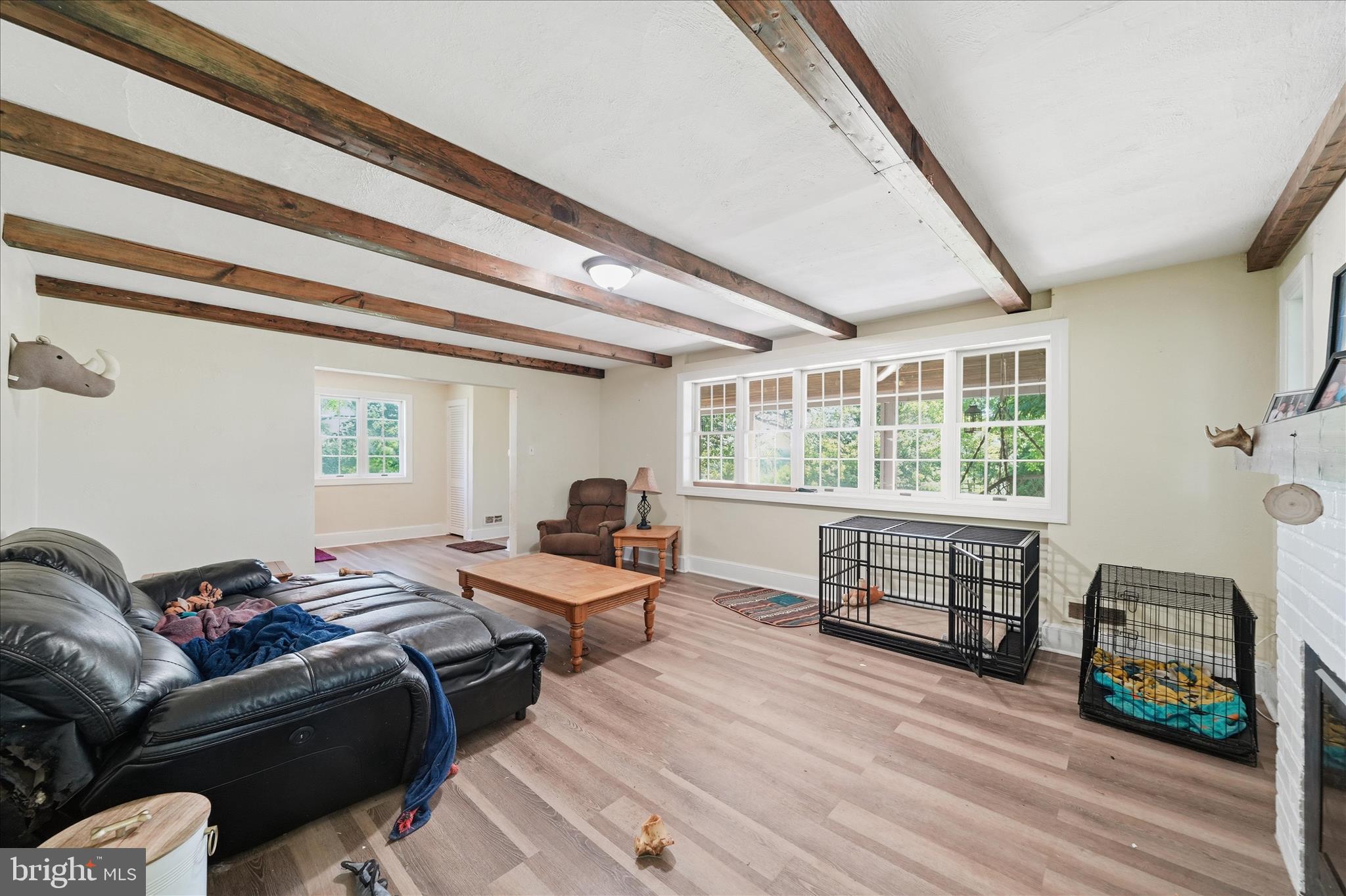 20800 Whites Ferry Road Poolesville, MD 20837 - Photo 56 of 94 Main House Living Room