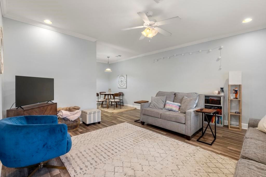 1957 Wire Road, Unit 8 Auburn, AL 36832 - Photo 5 of 19 Gallery Image 5