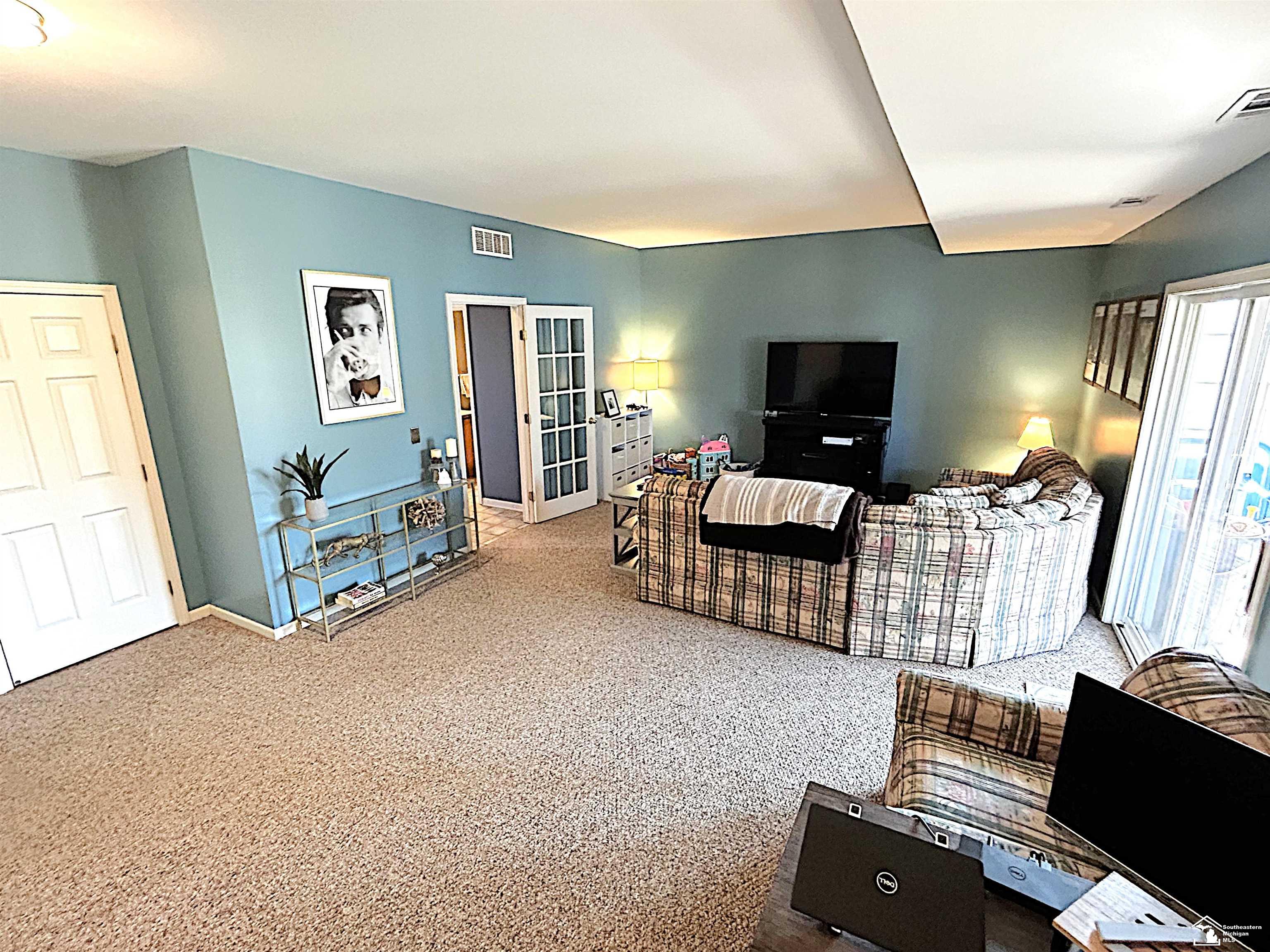 209 Dundee Ridge Drive Dundee, MI 48131 - Photo 18 of 32 50187129-ab6c7b64-01a3-4971-9635-bf938fe1a2bb.JPG