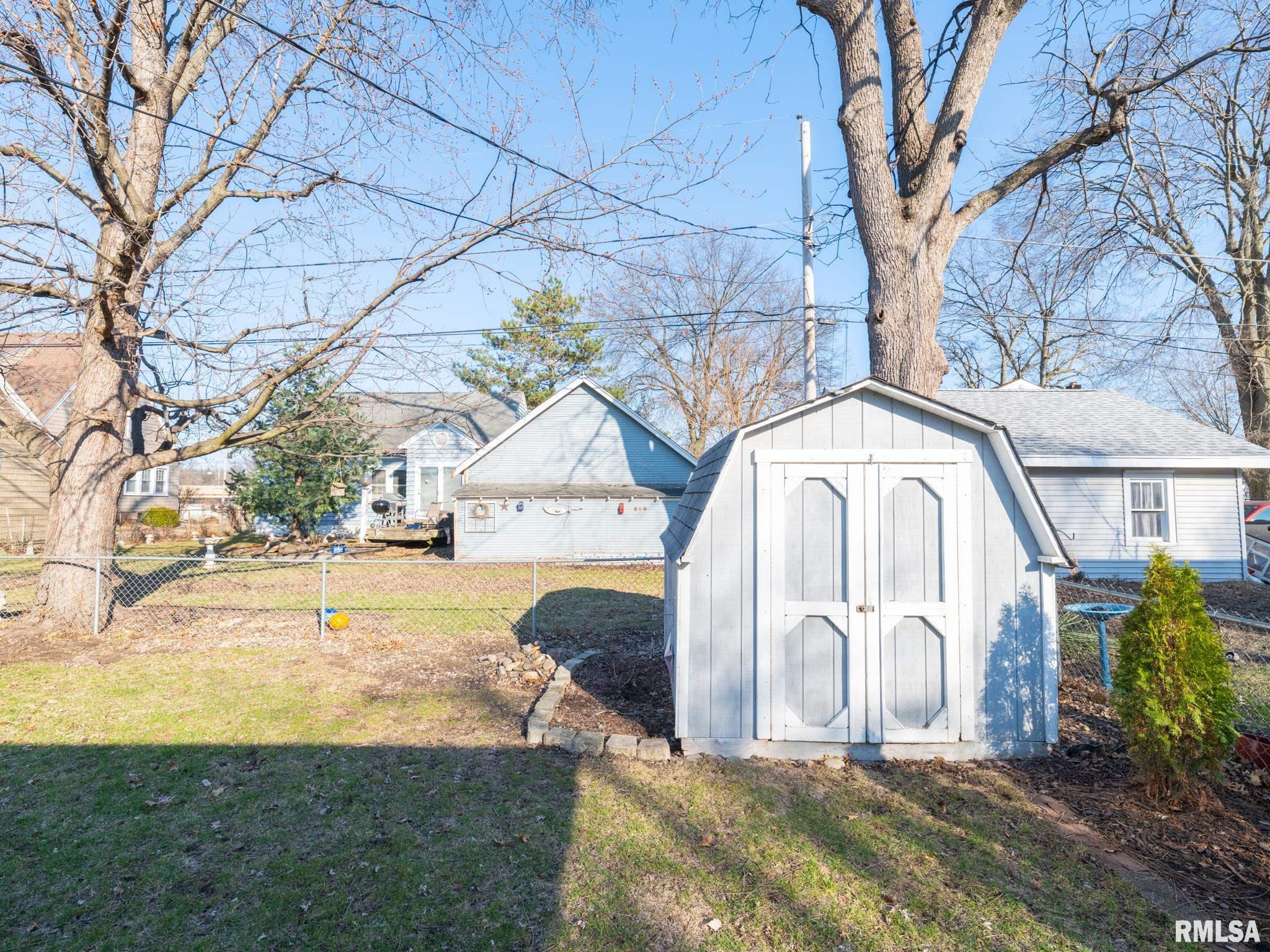 1504 North 5th Street Pekin, IL 61554 - Photo 11 of 60