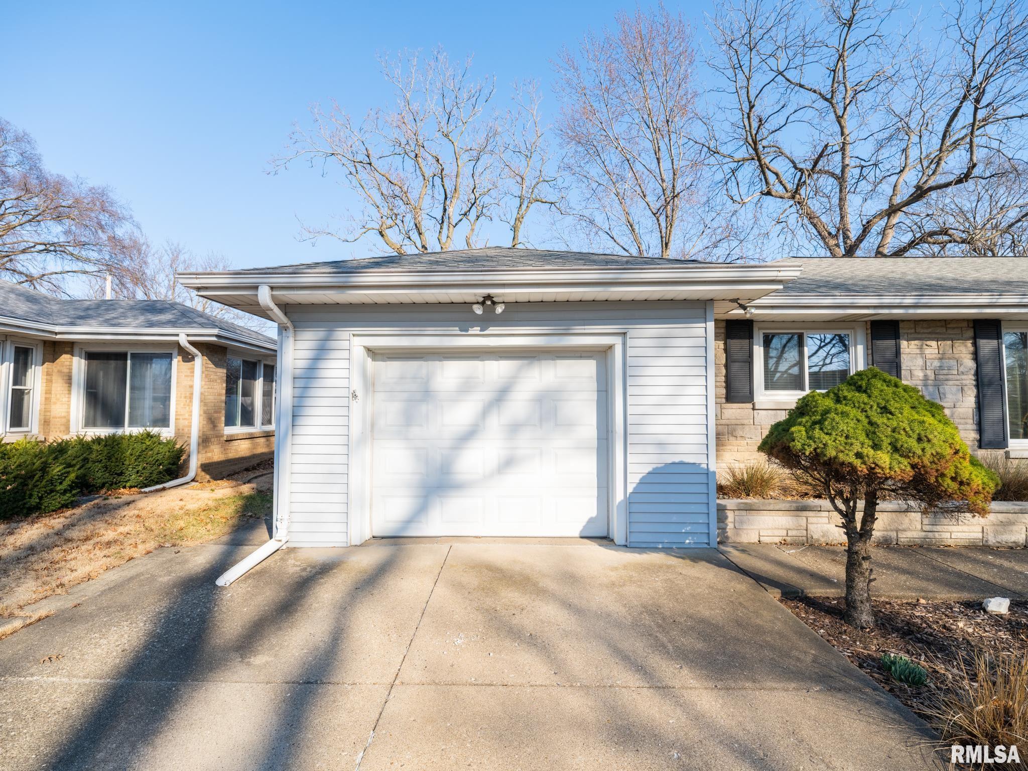 1504 North 5th Street Pekin, IL 61554 - Photo 12 of 60
