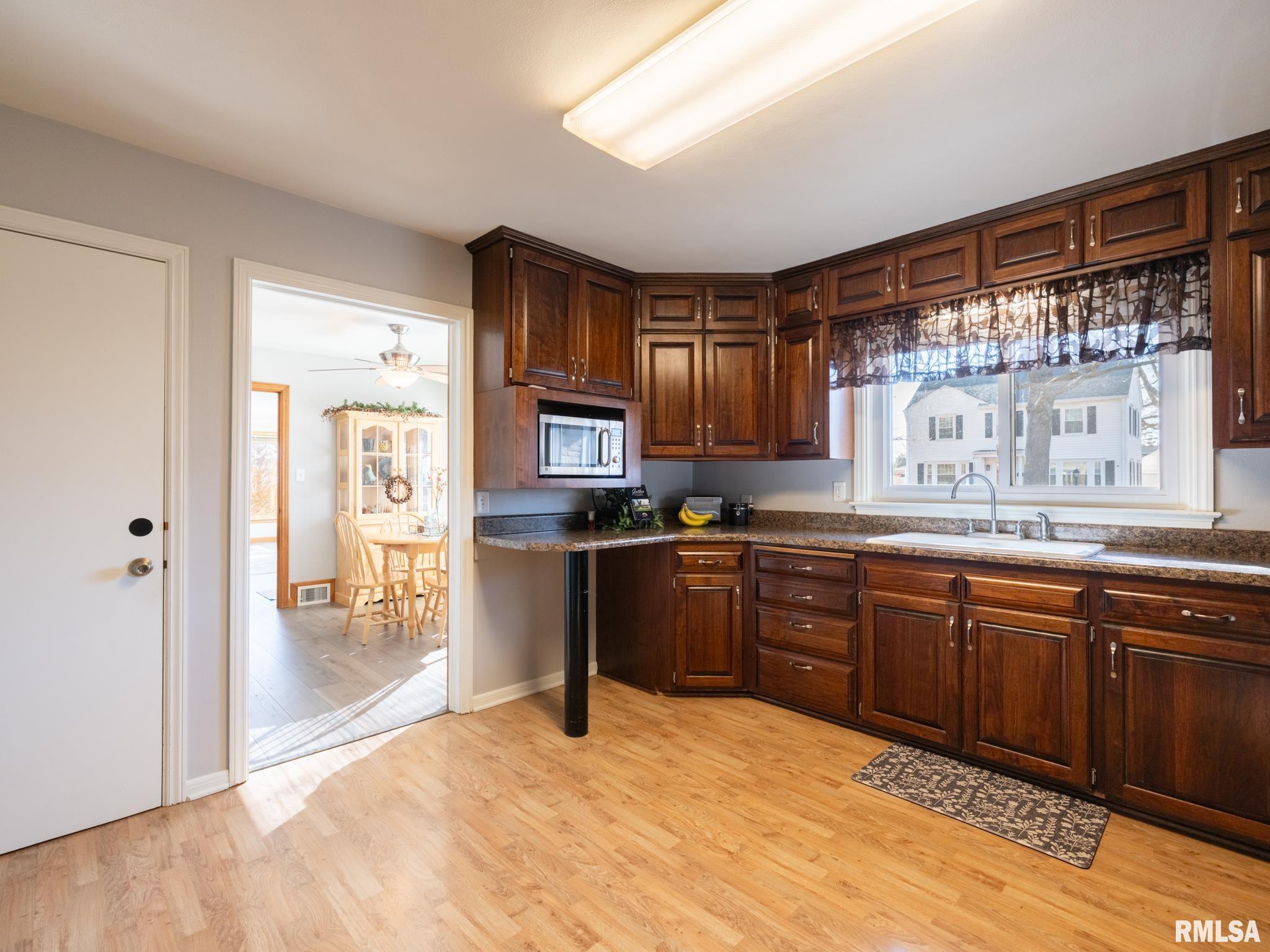 1504 North 5th Street Pekin, IL 61554 - Photo 25 of 60