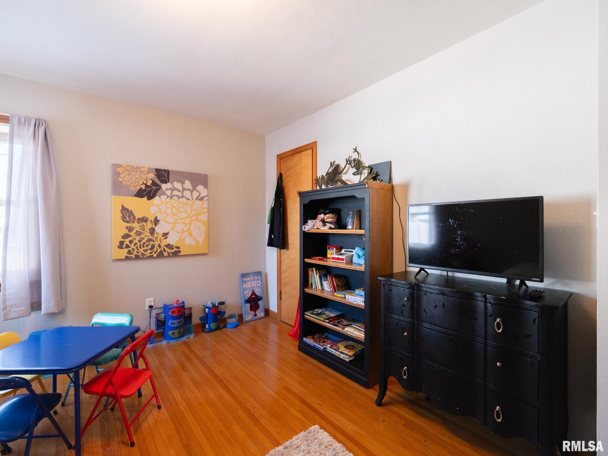 1504 North 5th Street Pekin, IL 61554 - Photo 37 of 60