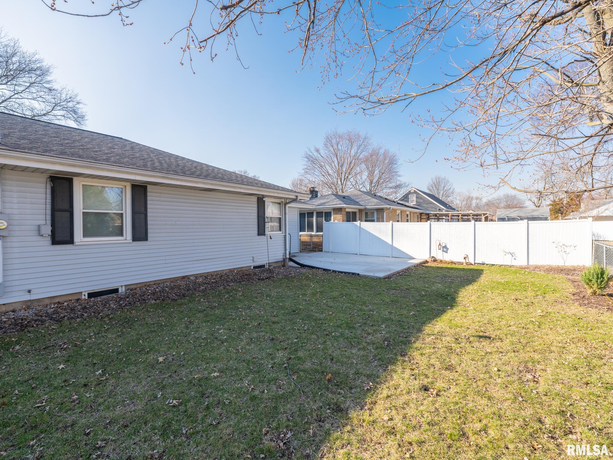 1504 North 5th Street Pekin, IL 61554 - Photo 52 of 60