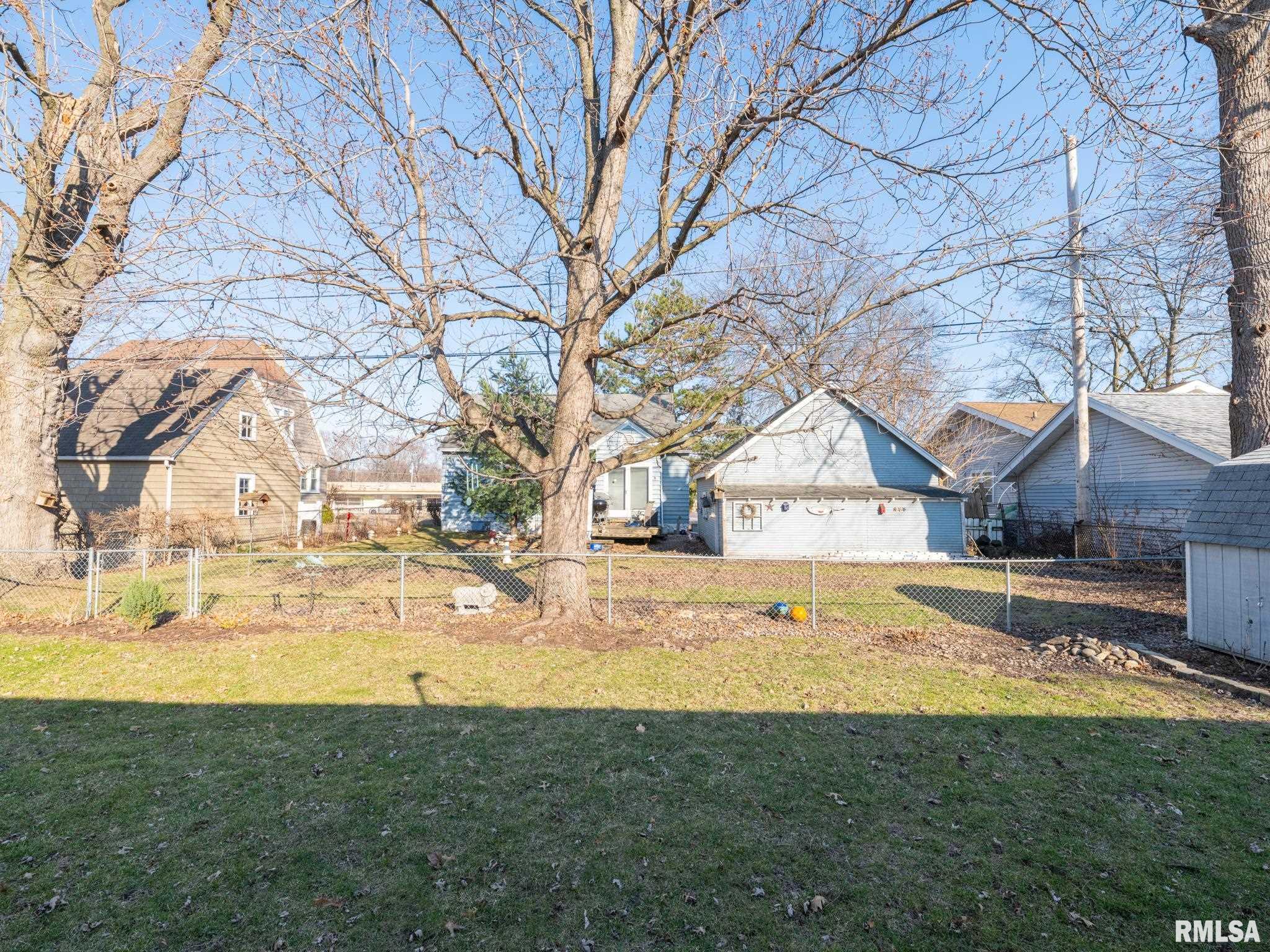 1504 North 5th Street Pekin, IL 61554 - Photo 8 of 60