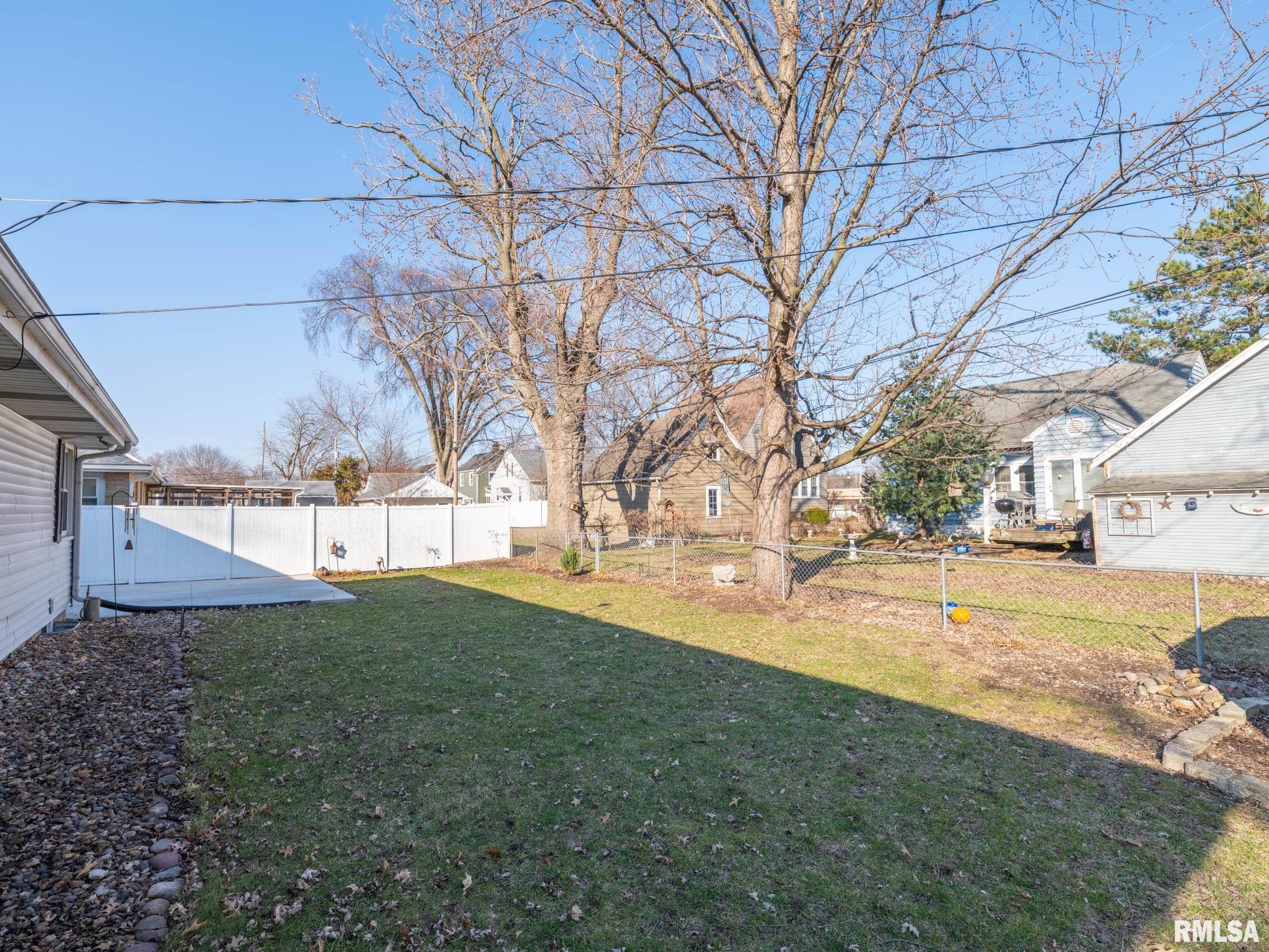 1504 North 5th Street Pekin, IL 61554 - Photo 9 of 60
