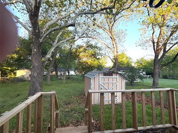 $230,000 | 1109 North Howeth Street, Gainesville, TX 76240