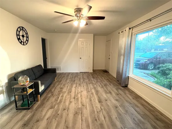 $230,000 | 1109 North Howeth Street, Gainesville, TX 76240