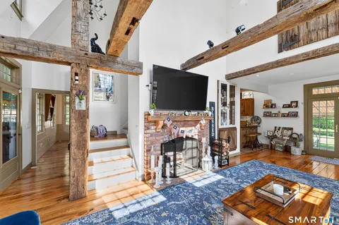 $1,350,000 | 20 Head Of Meadow Road, Newtown, CT 06470