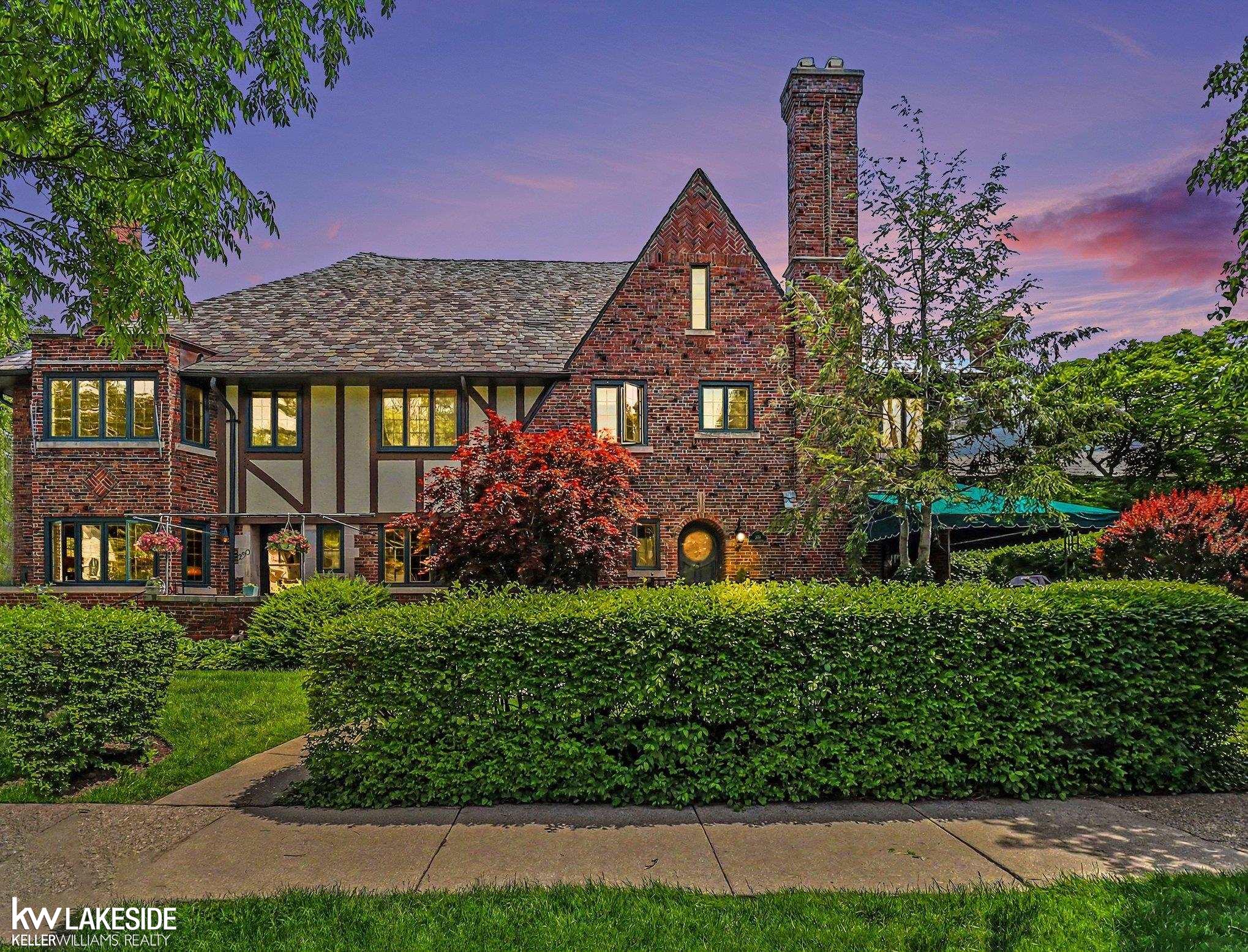 286 Rivard Boulevard Grosse Pointe, MI 48230 - Photo 1 of 42