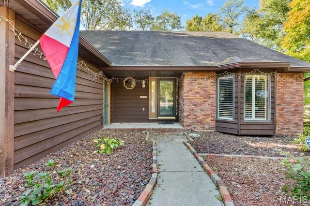 $599,900 | 3403 Riverview Court, Godfrey, IL 62035