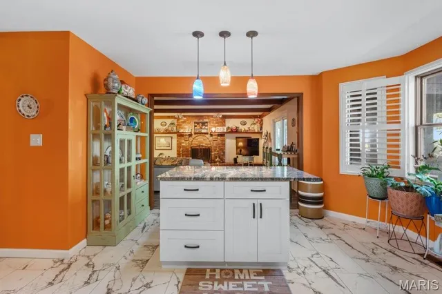 $599,900 | 3403 Riverview Court, Godfrey, IL 62035