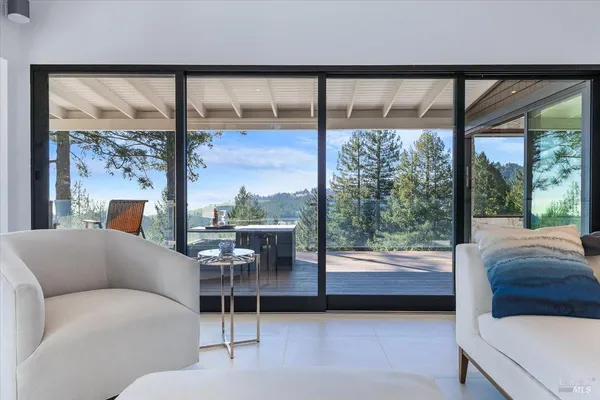 $2,250,000 | 3100 Muniz Ranch Road, Jenner, CA 95450