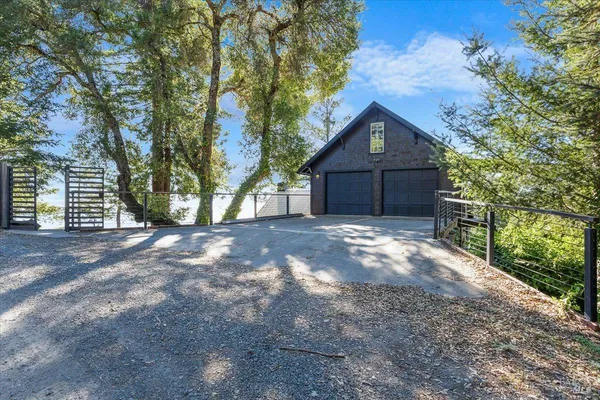 $2,250,000 | 3100 Muniz Ranch Road, Jenner, CA 95450