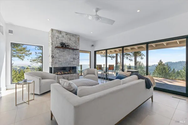 $2,250,000 | 3100 Muniz Ranch Road, Jenner, CA 95450