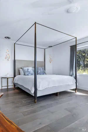 $2,250,000 | 3100 Muniz Ranch Road, Jenner, CA 95450