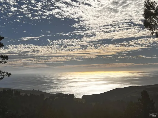 $2,250,000 | 3100 Muniz Ranch Road, Jenner, CA 95450