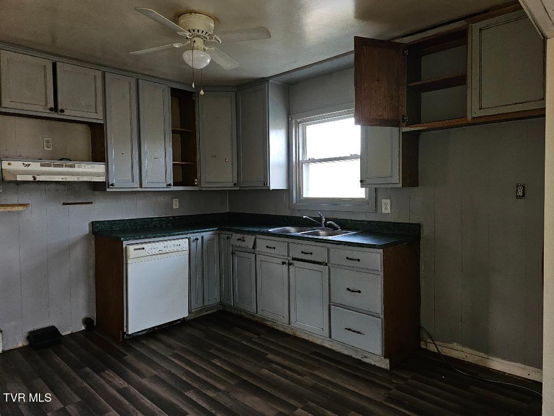 34520 Fleet Road Glade Spring, VA 24340 - Photo 4 of 28 Fleet 6