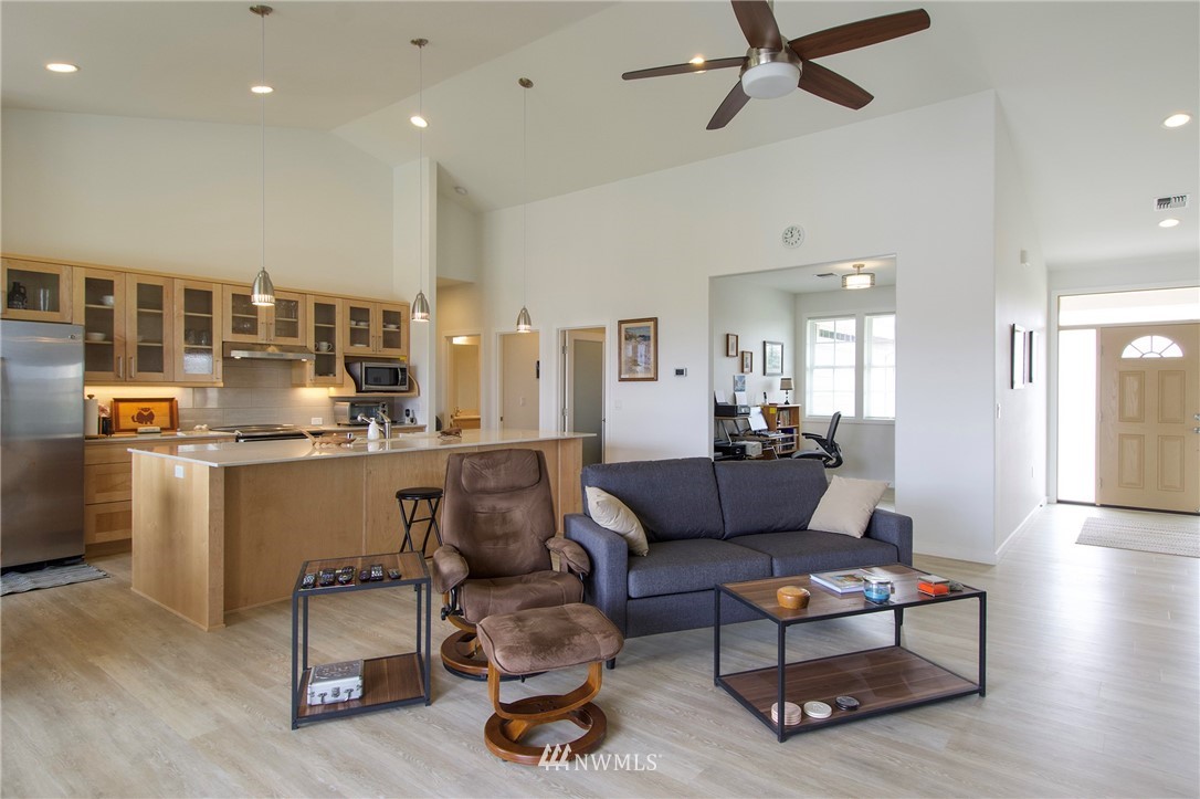 201 Lone Eagle Lane Sequim, WA 98382 - Photo 10 of 40