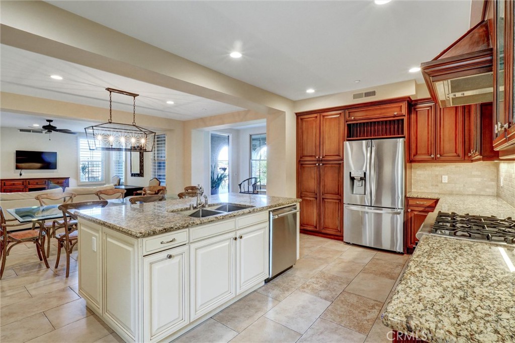 7 Tuscany Ladera Ranch, CA 92694 - Photo 22 of 64