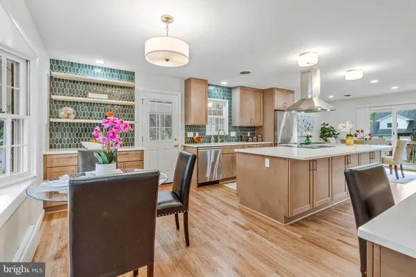 $719,900 | 4500 Oak Hill Road, Rockville, MD 20853