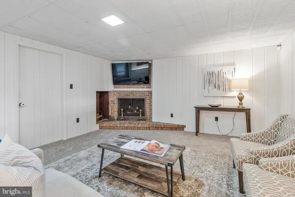 $719,900 | 4500 Oak Hill Road, Rockville, MD 20853