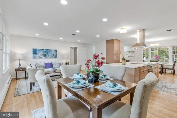 $719,900 | 4500 Oak Hill Road, Rockville, MD 20853